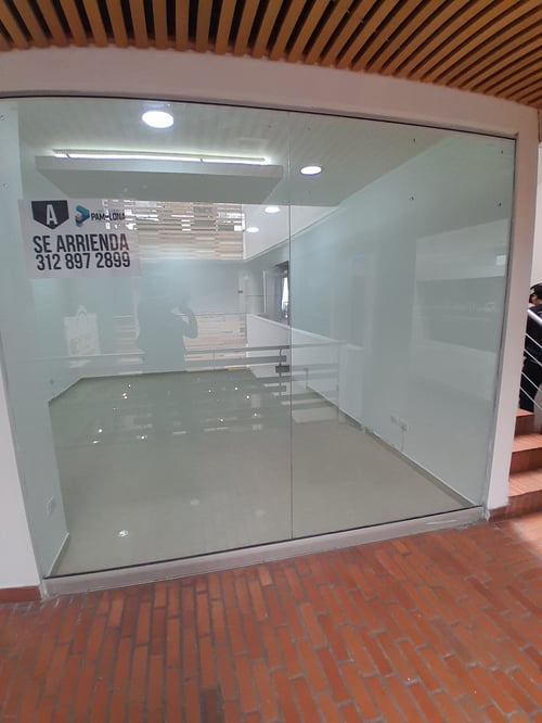 ARRIENDO Locales Comerciales Centro Comercial El Recreo - Frente Plazuela Almeyda
