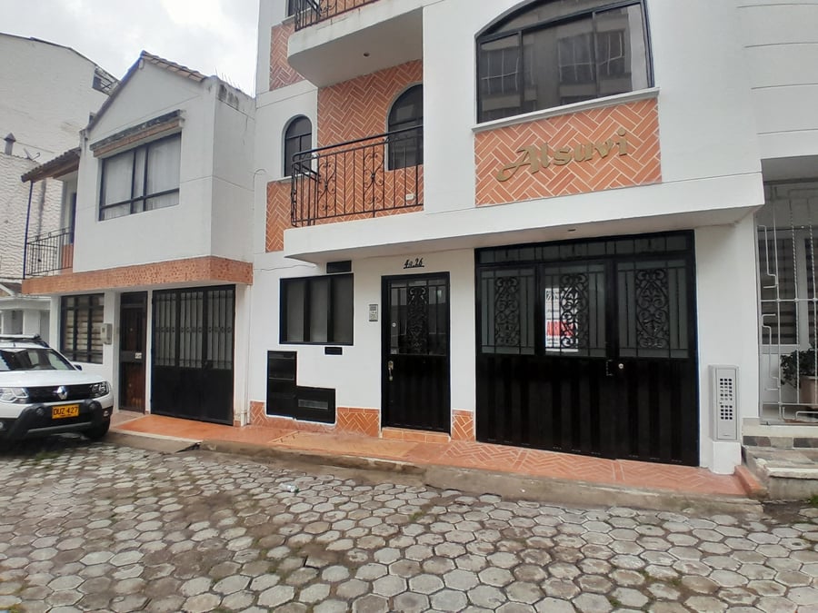Casa 2 Plantas Condominio Almeyda